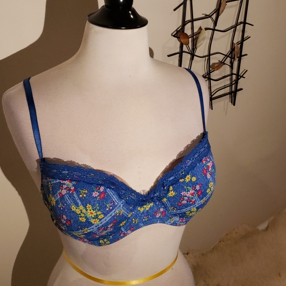 2 bras - Picture 10 of 16